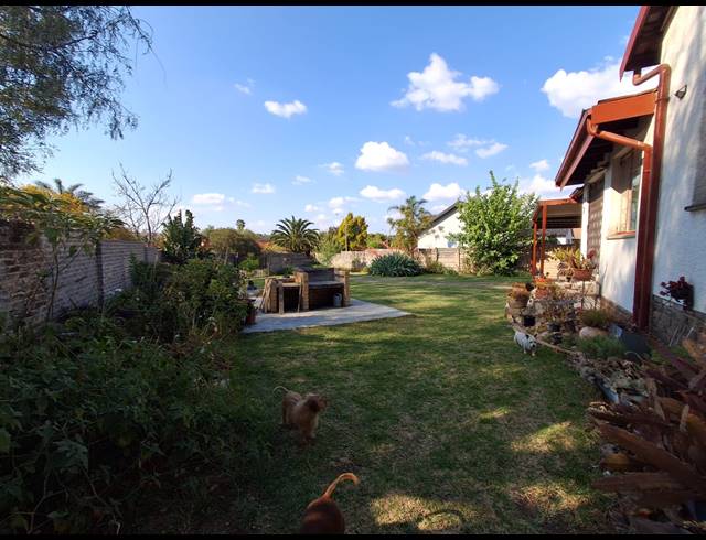 3 BEDROOM HOUSE FOR SALE IN BIRCHLEIGH NORTH